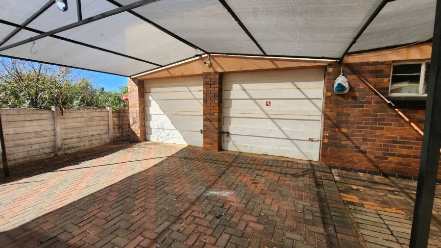 4 Bedroom Property for Sale in Stilfontein Ext 4 North West
